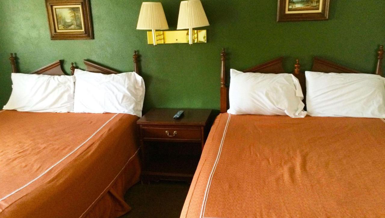 Motel Forrest 2*
