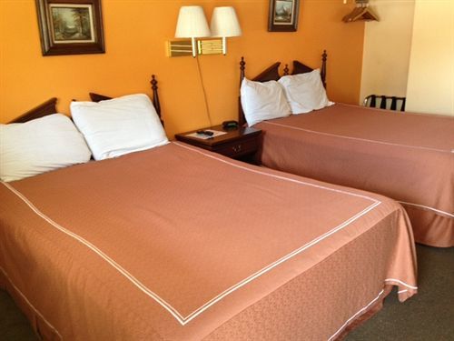 Forrest Motel
